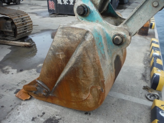 ถึงไทยแล้วครับ SK200-6ES YN10-39881 ปี 2006 ขายถูกครับ