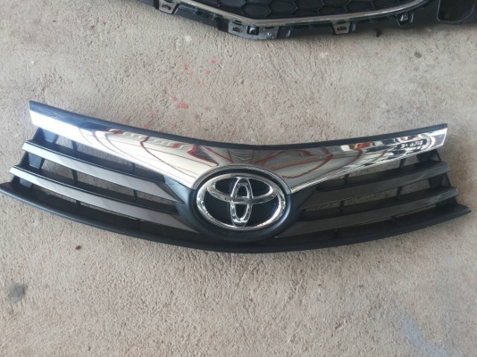 กระจังหน้า All New Altis  ของแท้มือสอง