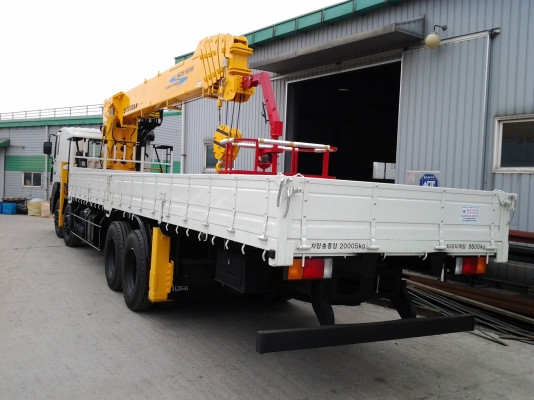 ขายถูกสุดๆเครนติดหลังรถบรรทุก TRUCK MOUNTED CRANE ยี่ห้อ SOOSAN รุ่น SCS ขนาด 2-5 ตัน ขายถูกสุดๆเครนติดหลังรถบรรทุก TRUCK MOUNTED CRANE ยี่ห้อ SOOSAN รุ่น SCS ขนาด 2-5 ตัน