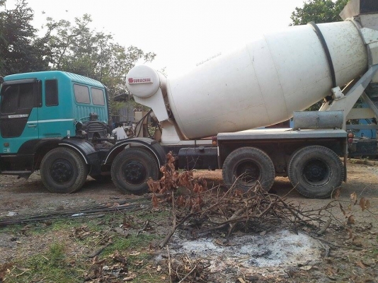 ขายรถโม่ปูน hino 8สูบ 390 แรงม้า หัวนอก 12ล้อ เหมือนใหม่ ราคา 1,500,000