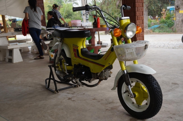 ขาย HONDA ชาลี เดิมสีสวย เครื่อง LIFAN 110 CC สภาพพร้อมใช้ เอกสารใบซื้อขาย ราคา 12900 บาท