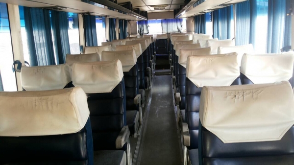 ขายกระดอง รถบัส HINO แอร์ 43 ที่นั่ง สภาพแจ่มแจ๋ว เอาไปต่อเติมได้หลากหลาย