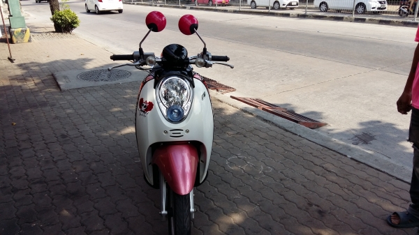 Scoopy i ราคา 22000 บาท โทร 089-8859869 เดช Scoopy i ราคา 22000 บาท โทร 089-8859869 เดช