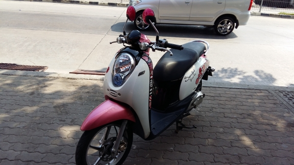 Scoopy i ราคา 22000 บาท โทร 089-8859869 เดช Scoopy i ราคา 22000 บาท โทร 089-8859869 เดช