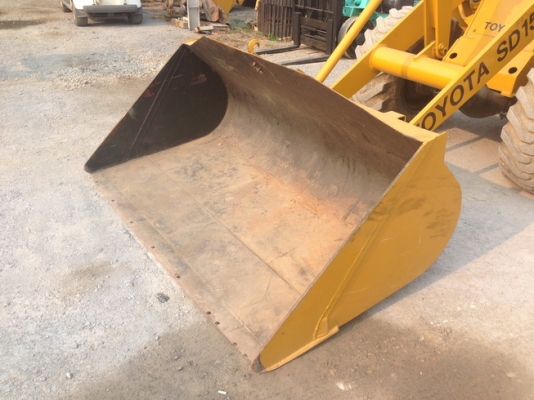 รถตักล้อยางมาใหม่  TOYOTA  SDT15  ราคาถูก