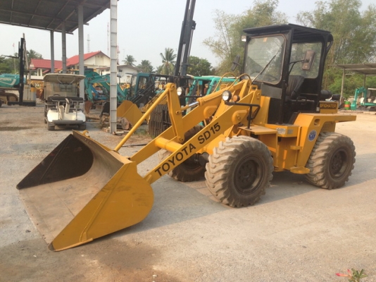 รถตักล้อยางมาใหม่  TOYOTA  SDT15  ราคาถูก