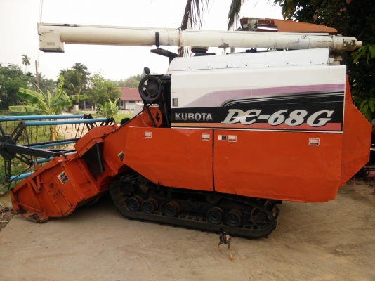 (((ขอบพระคุณ คุณ วิจิตร จาก อ.นาแก จ.นครพนม))) ที่จองรถเกี่ยวข้าว คูโบต้า รุ่น DC 68Gพร้อมพ่วงลากเรียบร้อยแล้วครับ!!!