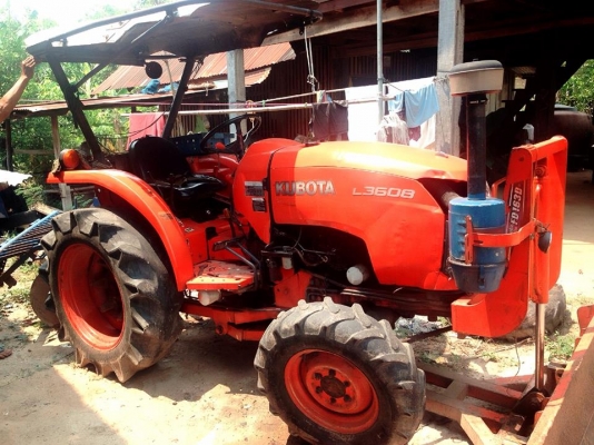***ขายแล้วครับขอบคุณ Truck2hand ขาย KUBOTA 36แรง รถไถ2เพลา ส้มๆ KUBOTA L3608 4WD ปี2553 เครื่องเดิม 36แรง 3สูบ เกียร์เดิม เครื่องพอใช้ เกียร์ดี ช่วงล่างดี แน่นดี ท้ายโอเค ระบบไฮฯ โอเค มีซึมบ้าง ไมล์ชั่วโมงขาด สีเคลียร์มาแล้ว พร้อมอุปกรณ์