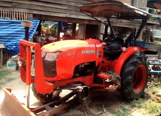 ***ขายแล้วครับขอบคุณ Truck2hand ขาย KUBOTA 36แรง รถไถ2เพลา ส้มๆ KUBOTA L3608 4WD ปี2553 เครื่องเดิม 36แรง 3สูบ เกียร์เดิม เครื่องพอใช้ เกียร์ดี ช่วงล่างดี แน่นดี ท้ายโอเค ระบบไฮฯ โอเค มีซึมบ้าง ไมล์ชั่วโมงขาด สีเคลียร์มาแล้ว พร้อมอุปกรณ์