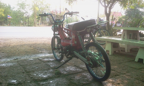 ขาย ชาลี เครื่องเวฟ Z (ไม่ ท.บ. ออกใบซื้อขายให้จากทางร้าน) ค่าตัว 9500 บาท สนโทรสอบถามเพิ่มเติม 089-8054390 / 083-9008343 โอ๋ อยู่จังหวัด ลพบุรี