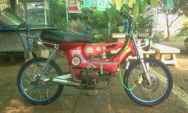 ขาย ชาลี เครื่องเวฟ Z (ไม่ ท.บ. ออกใบซื้อขายให้จากทางร้าน) ค่าตัว 9500 บาท สนโทรสอบถามเพิ่มเติม 089-8054390 / 083-9008343 โอ๋ อยู่จังหวัด ลพบุรี