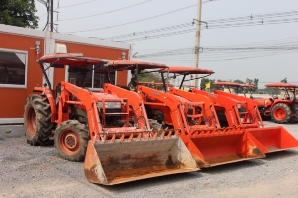 ศูนย์รวมเครื่องจักรกลเกษตรที่ใหญ่ที่สุดในประเทศไทย