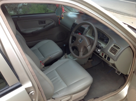 ขายรถเก๋งราคาถูก ขายรถเก๋งราคาถูก