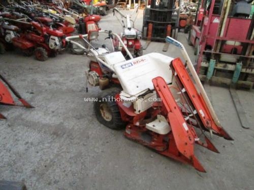 รถเกี่ยวข้าวเดินตาม KUBOTA HF52 รหัสสินค้า : 80802284 หรือเพิ่มเติมไดที่ www.nihonmono.com รถเกี่ยวข้าวเดินตาม KUBOTA HF52 รหัสสินค้า : 80802284 หรือเพิ่มเติมไดที่ www.nihonmono.com