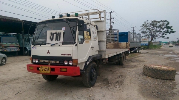 6ล้อ มิตซู เครื่อง 160 แรง ยาว 7.20 พื้นเรียบ พร้อมใช้งาน