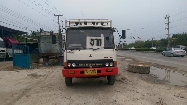 6ล้อ มิตซู เครื่อง 160 แรง ยาว 7.20 พื้นเรียบ พร้อมใช้งาน