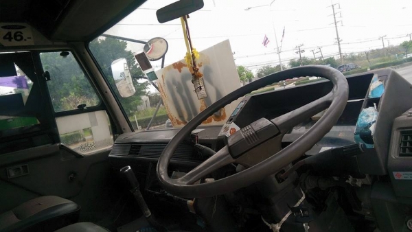 6ล้อ มิตซู เครื่อง 160 แรง ยาว 7.20 พื้นเรียบ พร้อมใช้งาน