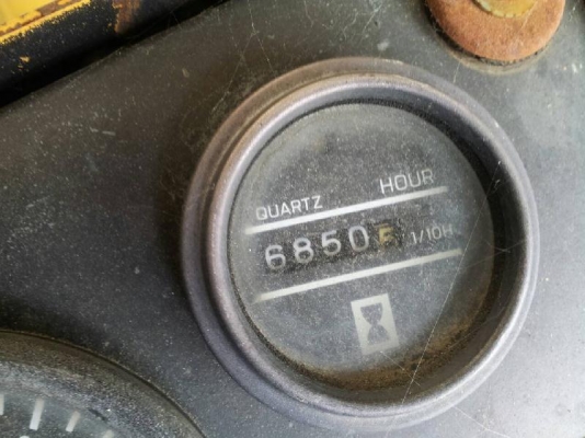 507 # J01-52677 : สต๊อกรถตัก ล้อยาง นำเข้าจากญี่ปุ่นค่ะ โทร. กุ้ง:0813062283