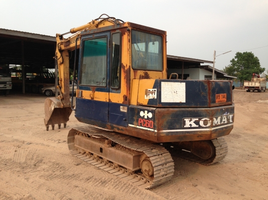ขาย KOMATSU PC60-5 สภาพสวย เดิมๆ พร้อมใช้ ติดต่อโดยตรง 081-4283210