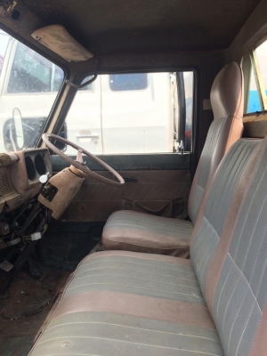 ขายนิสสันคาร์บอน6ล้อ