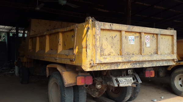 ขายด่วนหกล้อดั้มHINOKR300เครื่องEH100 150แรงสภาพพร้อมใช้ราคาเบาๆโทร0843923995