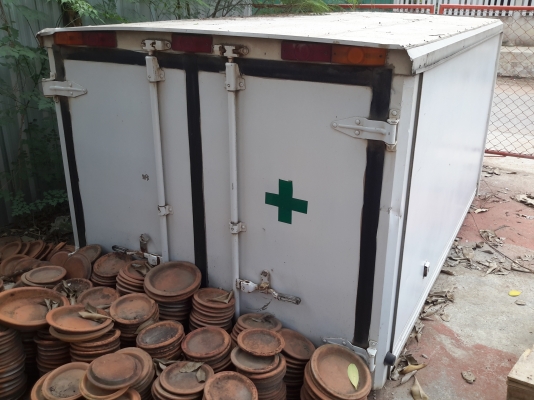 ตู้ทึบ ประตู เปิด2บาน ใส่วิโก้ หัวเดียว กันฝนได้