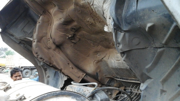 ขายรถสิบล้อHINOZMเทนเลอร์ลากแบคโฮPC200เครือง260แรง