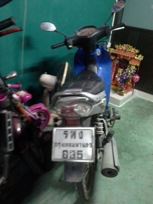 ขาย HONDA WAVE 125 R ปี 49 กุญแจใหญ่ สตาร์ทเท้า,เครื่องดี เดิมๆ,มีรอยบังลมด้านซ้าย,ภาษีเต็ม+เล่มพร้อมโอน