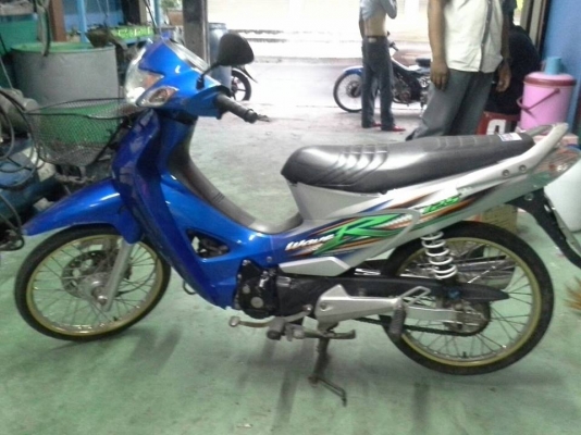 ขาย HONDA WAVE 125 R ปี 49 กุญแจใหญ่ สตาร์ทเท้า,เครื่องดี เดิมๆ,มีรอยบังลมด้านซ้าย,ภาษีเต็ม+เล่มพร้อมโอน