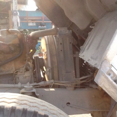 รถมิตซู 10 ล้อดั้ม FN527M - TD  191 แรงม้า. ปี 47  สนใจติดต่อ 081 - 6079515