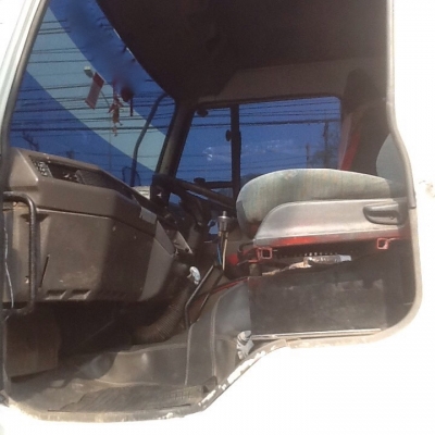 รถมิตซู 10 ล้อดั้ม FN527M - TD  191 แรงม้า. ปี 47  สนใจติดต่อ 081 - 6079515