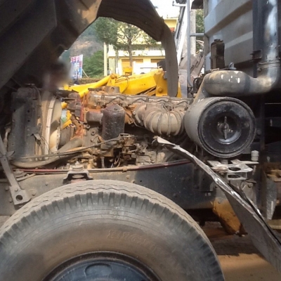 รถมิตซู 10 ล้อดั้ม FN527M - TD  191 แรงม้า. ปี 47  สนใจติดต่อ 081 - 6079515