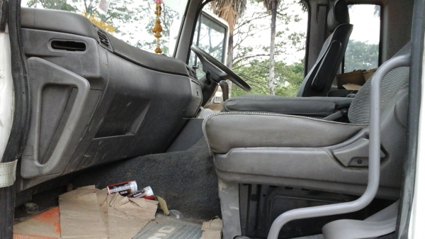 ขายด่วนรถสิบล้อHINOZMเครือง260แรงรถเทนเลอร์ลากแบคโฮ