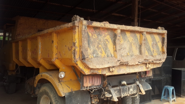 ขายด่วนหกล้อดั้มHINOKRL300เครื่องEH100 150แรงสภาพพร้อมใช้ราคาเบาๆโทร0843923995