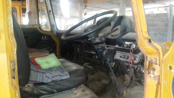 ขายด่วนหกล้อดั้มHINOKRL300เครื่องEH100 150แรงสภาพพร้อมใช้ราคาเบาๆโทร0843923995