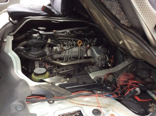 ขายรถตู้commuter ปี09 เครื่อง D4D เกียร์ออโต้ แต่งVIP  ชุดใหญ่ทั้งคัน เบาะหุ่นยนต์คัสต้อมเม็ดข้าวโพด เครื่องเสียง+ทีวีชุดใหญ่ ประตูดูด กระจกบานเต็ม ชุดแต่ง รถสวยๆตัวถังบางเดิมทั้งคัน ไม่มีชน แม็ก17&quot; ยางใหม่เอี่ยม รถสวยขับดี พร้อมใช้เลยครับ