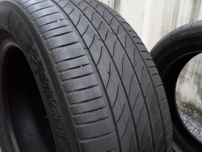 ขายเศษยาง MICHELIN PRIMACY 3st ปี4313 1เส้น 215-60-16 ราคา 1,200