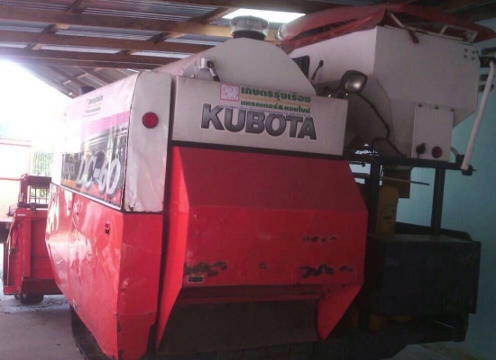 KUBOTA DC 60 Plus ปี 55 รถเกี่ยวข้าวสวยสภาพดีพร้อมทำงานได้เลยครับ เครื่องแน่นดีแรงดีใช้งานประหยัดน้ำมัน ช่วงล่างแทรกยาง พร้อมทำงานได้เลยครับ เอกสารทะเบียนครบพร้อม ราคาต่อรองได้ครับ
