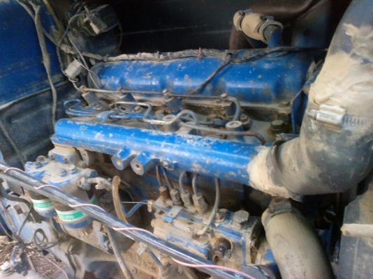 ขายรถแทรกเตอร์ฟอร์ด 6600 ตัวเต็มได้ อุปกรณ์ 5 อย่าง