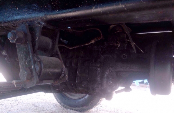 ขายด่วน รถบรรทุกอีแต๋น 4 ล้อ รถสวยสภาพดีพร้อมใช้งานได้เลยครับ เครื่องยนต์ YANMAR TF 115-L จ้าวพลัง เครื่องแรงดีกำลังดีมากๆครับไม่มีเยิ้ม กระบะบรรทุกคอกเหล็กอย่างดีความยาว 3.20 เมตรพร้อมบรรทุกหนักไดัเลย ช่วงล่างคัชซีหน้า 5 เฟืองท้ายรถกระบะนิสสัน ยางสภาพดี