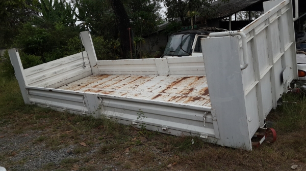 ขายกะบะสิบล้อ  กว้าง2.4  ยาว6.1 เมตร