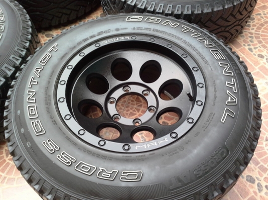 ขายล้อหล่อ lenso max 1 สีดำ 16x9 พร้อมยาง at 265/70/16 ปี 12 ดอกแน่นๆ