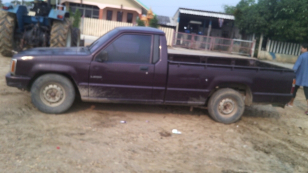 ขายรถกระบะมิตซู   L200ไซโคลน ปี91  พร้อมใช้งาน0810076640