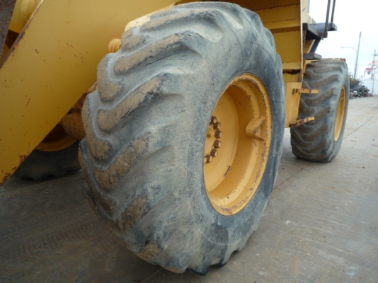 ขายรถตัก KOMATSU WA100-1