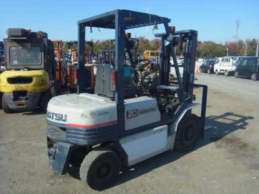 ขายรถโฟล์คลิฟท์มือสอง KOMATSU รุ่น FG20-11 ราคา 145,000 บาท นำเข้าจากประเทศญี่ปุ่น 100\% ไม่เคยใช้งานในประเทศไทย