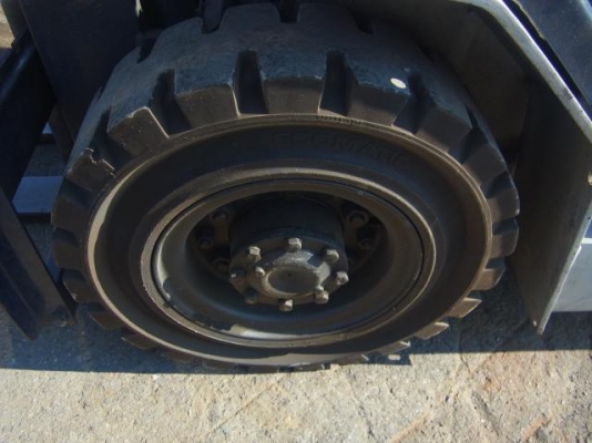 ขายรถโฟล์คลิฟท์มือสอง KOMATSU รุ่น FG20-11 ราคา 145,000 บาท นำเข้าจากประเทศญี่ปุ่น 100\% ไม่เคยใช้งานในประเทศไทย