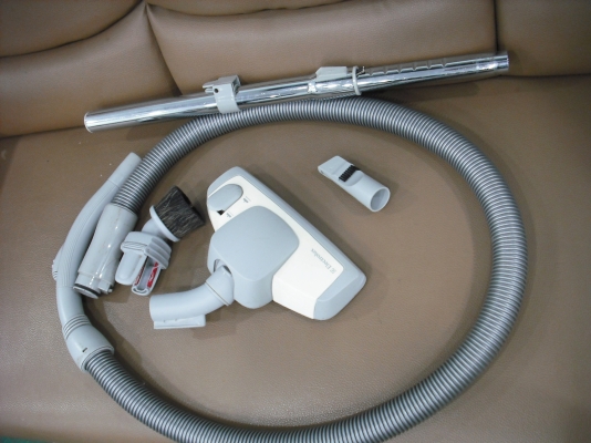 เครื่องดูดฝุ่น ELECTROLUX