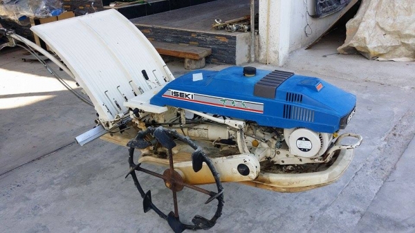 รถดำนา ISEKI  เก่าญี่ปุ่น ดำนา 2 แถว  ขนาดกระทัดรัด สภาพสวย เครื่องยนต์ติดง่าย สภาพพร้อมใช้งาน ไม่เคยใช้งานในไทย