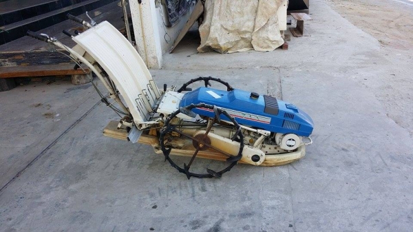 รถดำนา ISEKI  เก่าญี่ปุ่น ดำนา 2 แถว  ขนาดกระทัดรัด สภาพสวย เครื่องยนต์ติดง่าย สภาพพร้อมใช้งาน ไม่เคยใช้งานในไทย