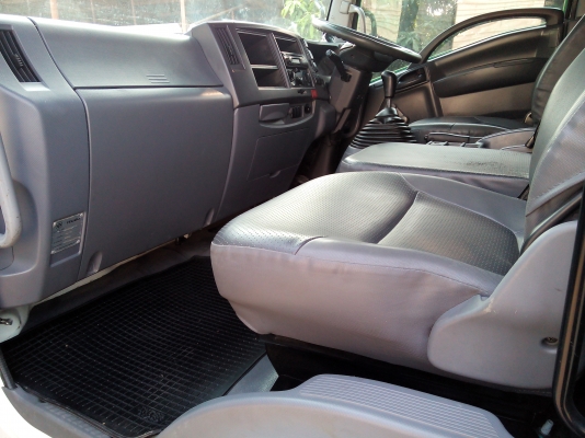 6 ล้อกลาง  *Euro.3*  ISUZU  FRR  210 แรงม้า  *ยาว 6.50 ม.*  รถสวยเดิม+สวยจริง+พร้อมใช้งาน * รถห้างแท้ * มีเล่มพร้อมโอน *  ปี.55